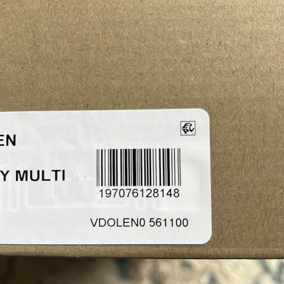 DOLCE VITA SNEAKERS - Picture 11 of 11